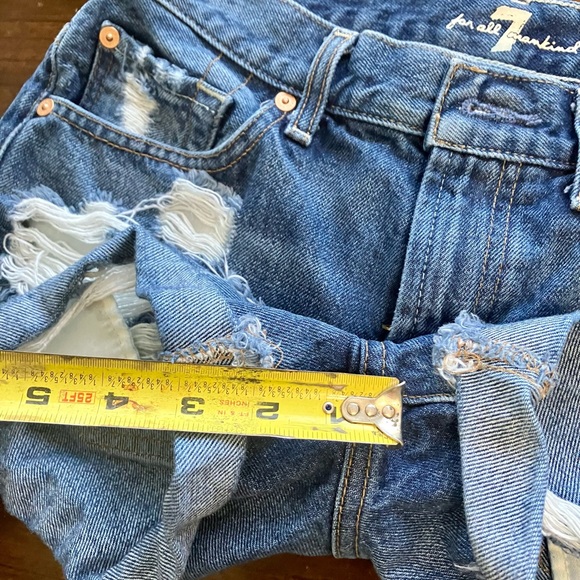7 For All Mankind Distressed Tattered Shorts, Size 25 - Picture 12 of 13